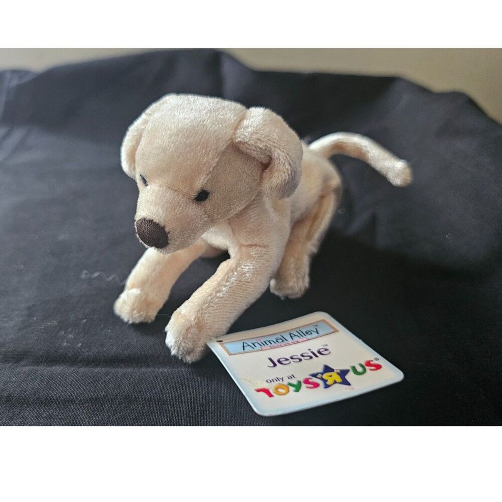 Animal Alley Toys R Us McDonald's Happy Meal Toy 2001 Jessie Plush Dog Mini